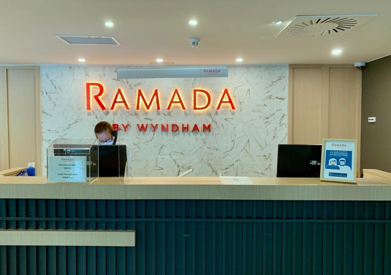 Ramada By Wyndham Valencia Almussafes Hotel Buitenkant foto
