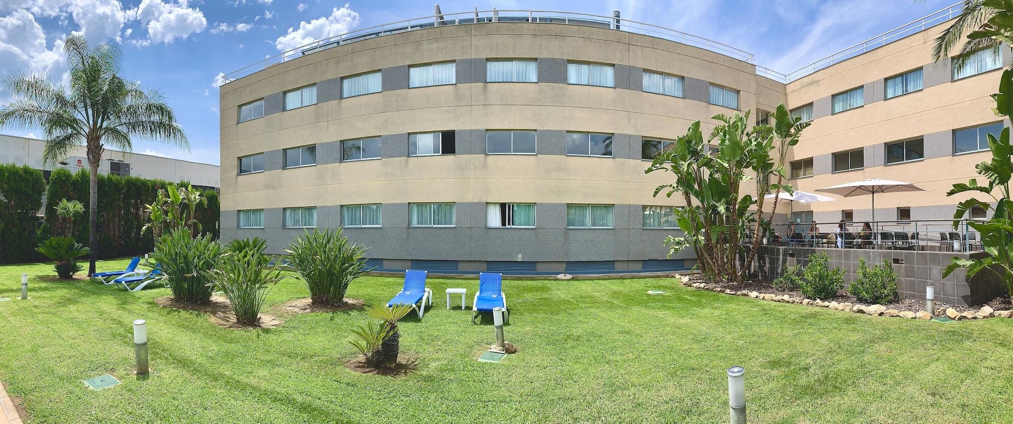Ramada By Wyndham Valencia Almussafes Hotel Buitenkant foto